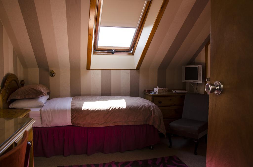 The Lodge Guest House Элгин Экстерьер фото